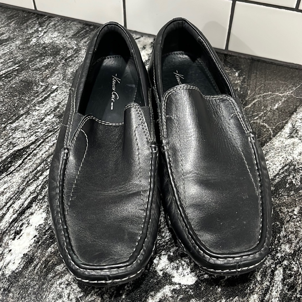 Kenneth Cole Pass the Bar